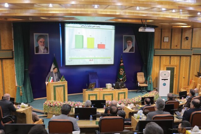 نخستین دوره جایزه صنعت سبز وزارت دفاع برگزار شد نخستین دوره جایزه صنعت سبز وزارت دفاع برگزار شد