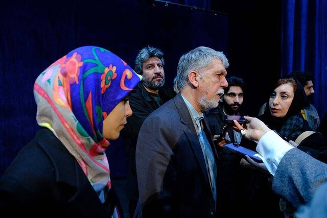 توضیحات وزیر فرهنگ درباره توسعه تماشاخانه سنگلج و صیانت از مجوزهای موسیقی در استان ها و ... توضیحات وزیر فرهنگ درباره توسعه تماشاخانه سنگلج و صیانت از مجوزهای موسیقی در استان ها و ...