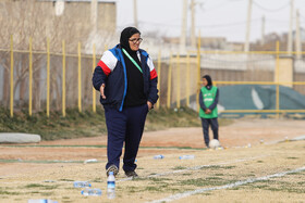 شیوا کولیوند، سرمربی تیم فوتبال بانوان اوا تهران