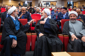 حضور آیت الله اعرافی مدیر حوزه های علمیه کشور در اجلاسیه بین المللی مدیران مراکز مطالعات اسلامی جهان در دانشگاه قم