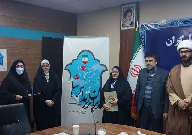 تجلیل از دانشآموز پژوهشگر شاهرودی در جشنواره کاظمیآشتیانی