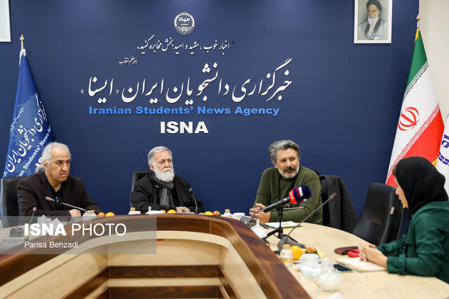 دبیرکل هفدهمین جشنواره تجسمی فجر در ایسنا: جایزهبگیر نمیخواهیم/دنبال هنر مردمی هستیم دبیرکل هفدهمین جشنواره تجسمی فجر در ایسنا: جایزهبگیر نمیخواهیم/دنبال هنر مردمی هستیم