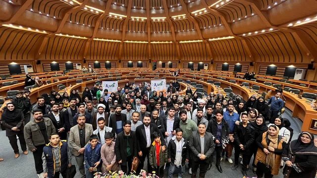 برگزاری رویداد هوش مصنوعی "آوندیار" ویژه بلاگرهای سیستان و بلوچستان