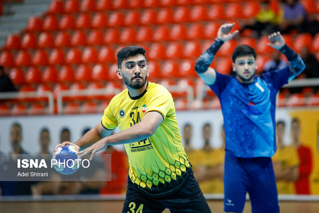 جذب بازیکن زغال‌سنگ و تمدید با نصیری توسط هندبال سپاهان/ رحمانی شاگرد محمدکاظم شد