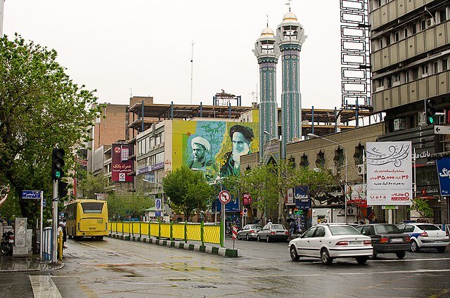 نوسازی ایستگاههای اتوبوس در محور خیابان جمهوری اسلامی تهران نوسازی ایستگاههای اتوبوس در محور خیابان جمهوری اسلامی تهران