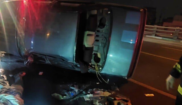 فوت راننده ۴۰۵ بر اثر واژگونی خودرو فوت راننده ۴۰۵ بر اثر واژگونی خودرو
