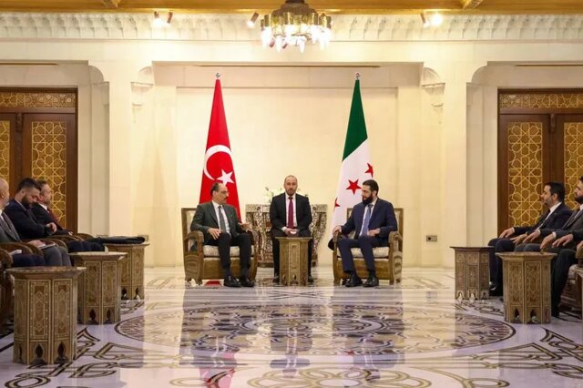 دیدار الجولانی با رئیس سرویس اطلاعات ترکیه در دمشق دیدار الجولانی با رئیس سرویس اطلاعات ترکیه در دمشق