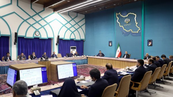 دست پخت جدید ترامپ برای غزه/ خبر خوب برای واردات خودرو / شورای عالی انقلاب فرهنگی و یک سوءتفاهم