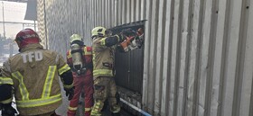 آتش‌سوزی انبار مواد غذایی و لبنیاتی در جاده قدیم کرج