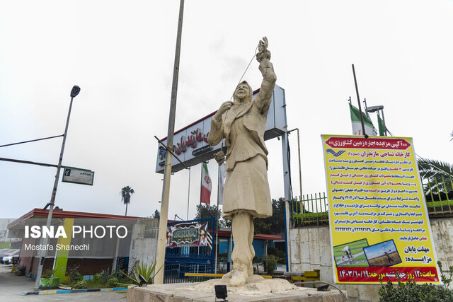 بازماندهای از قلب تاریخ، گرفتار در تاروپود تصمیمات امروز