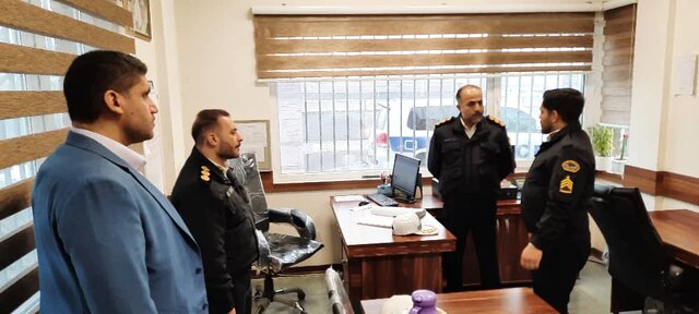 بازدید رئیس پلیس راه کشور از پاسگاههای پلیسراه تهران - سمنان برای نظارت و کنترل تردد اتوبوسها
