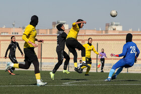 رقابتهای لیگ برتر فوتبال بانوان؛ سپاهان اصفهان - تام اصفهان