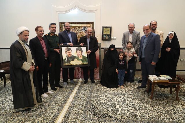 درخواست مادر شهیدان زینالدین از رئیس سازمان صدا و سیما