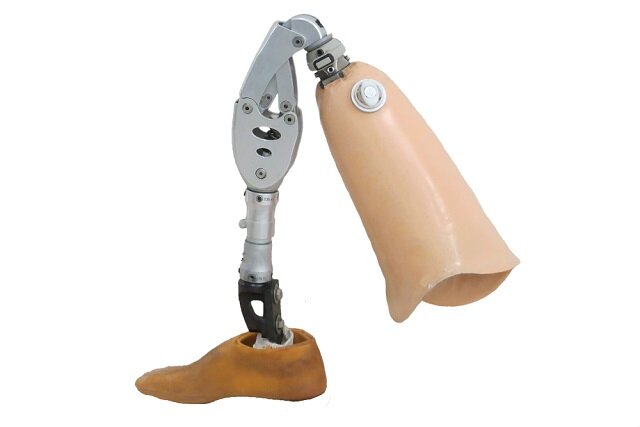 تولید مفصل زانوی هیدرولیکی با یک سوم قیمت نمونههای خارجی