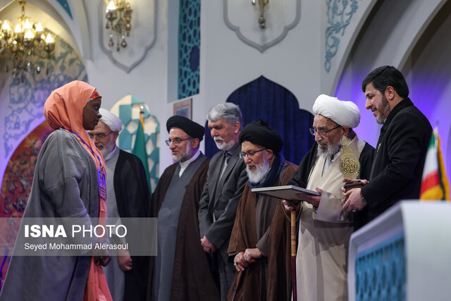 عکس از آرشیو برگزیدگان چهلویکمین دوره مسابقات بینالمللی قرآن کریم معرفی شدند