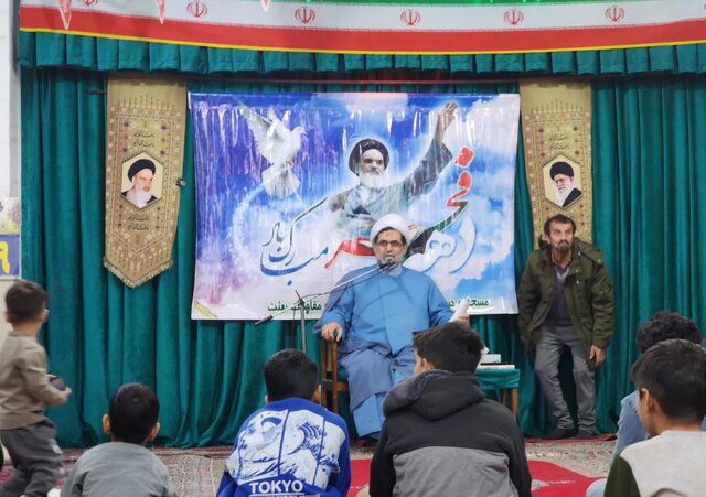 انقلاب ۵۷ مسیر جدیدی بهروی بشریت گشود