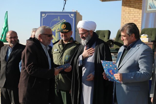 انقلاب ۵۷ به سلطه نظامی آمریکاییها بر ایران پایان داد