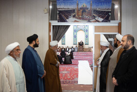 عمامه گذاری طلاب در روز میلاد امام حسین(ع)