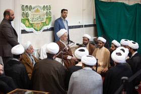 سخنرانی آیت الله مکارم شیرازی در بین طلاب معمم شده در روز میلاد امام حسین(ع)