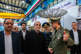 بازدید مسعود پزشکیان، رئیس جمهور از توانمندیهای دفاعی و فضایی وزارت دفاع