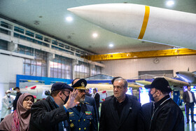 بازدید مسعود پزشکیان، رئیس جمهور از توانمندیهای دفاعی و فضایی وزارت دفاع