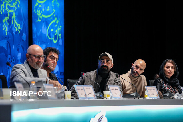 عوامل فیلم «آبستن» از سختیهای سکانس پلان بودن فیلم گفتند عوامل فیلم «آبستن» از سختیهای سکانس پلان بودن فیلم گفتند