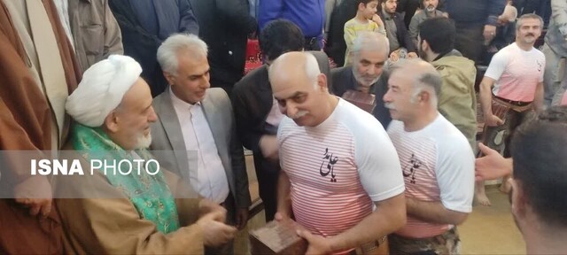 علایق ورزشی واعظ معروف و ۳ زورخانهای که در آن ورزش میکرد + فیلم