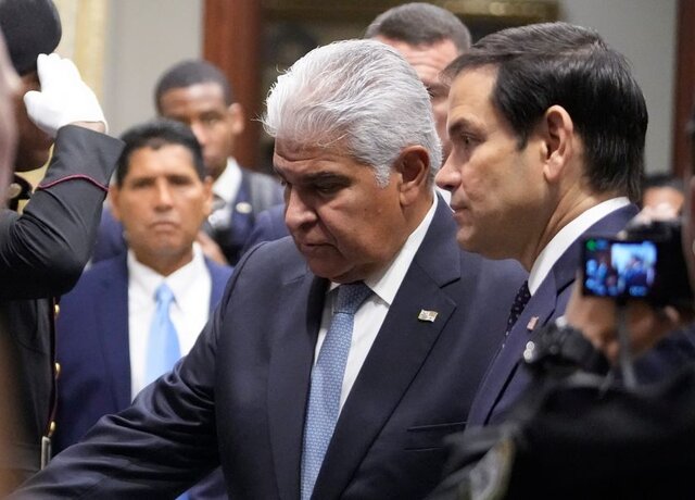 روبیو (راست) و رئیس جمهور پاناما پاناما به مشارکت در طرح «کمربند و جاده» چین پایان میدهد