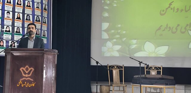 بهروزآوری دانش معلمان با برپایی کارگاه های تخصصی