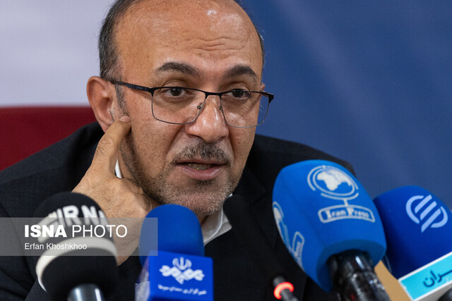 واردات آیفون ۱۶ متوقف نشده است/ افزایش ۸ برابری واردات خودرو واردات آیفون ۱۶ متوقف نشده است/ افزایش ۸ برابری واردات خودرو
