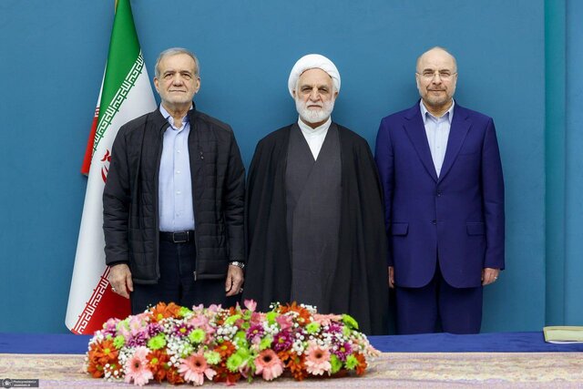 آغاز تظاهرات علیه ترامپ در اروپا و آمریکا/ تثبیت تعرفه واردات خودروهای برقی و هیبریدی