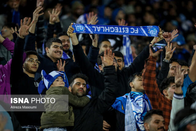 برتری استقلال مقابل شمسآذر در نیمه نخست برتری استقلال مقابل شمسآذر در نیمه نخست