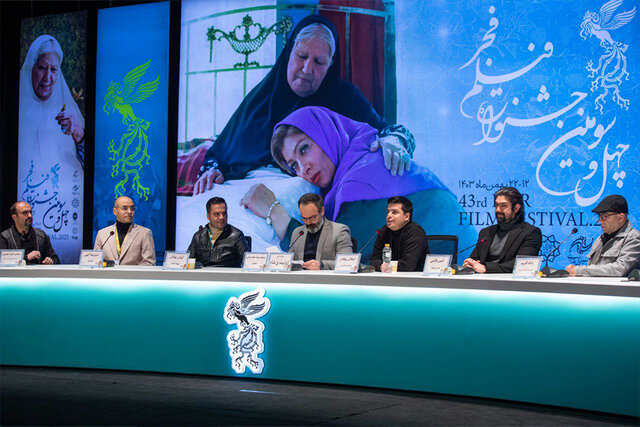 ویدیو/ شوخی با ناصرالدین شاه در جشنواره فیلم فجر ویدیو/ شوخی با ناصرالدین شاه در جشنواره فیلم فجر