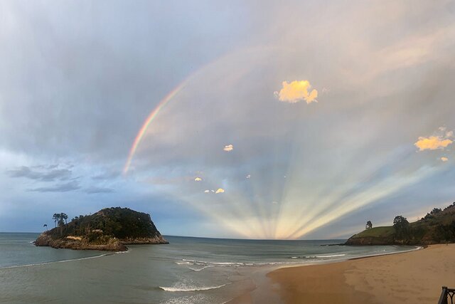 رقص رنگینکمان بر فراز اسپانیا رقص رنگینکمان بر فراز اسپانیا