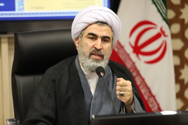 عکس آرشیوی است برپایی ۷۰ نشست علمی با محوریت تفسیر تسنیم در مؤسسات حوزوی و دانشگاهی