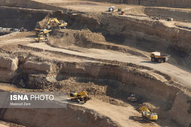 استخراج ۱۰۰ میلیون تن سنگآهن پرعیار دشت یوز یزد در انتظار مجوز