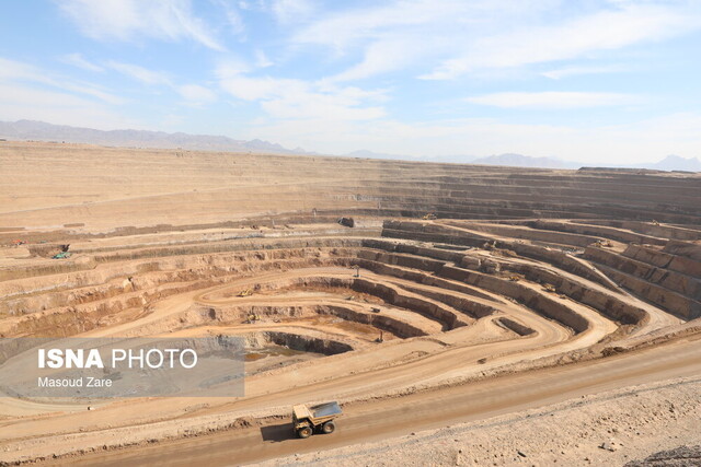 استخراج سالانه ۴ میلیون تن سنگ آهن پرعیار دشت یوز یزد در انتظار مجوز استخراج سالانه ۴ میلیون تن سنگ آهن پرعیار دشت یوز یزد در انتظار مجوز