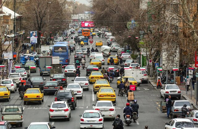 ویدیو/ ممنوعیت تردد خودروهای پلاک شهرستان در تهران؛ از شایعه تا واقعیت ویدیو/ ممنوعیت تردد خودروهای پلاک شهرستان در تهران؛ از شایعه تا واقعیت