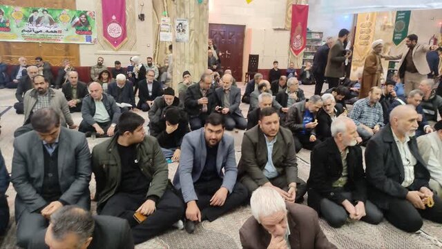 ولایتشناسی و ولایتمداری را در مساجد ترویج کنید