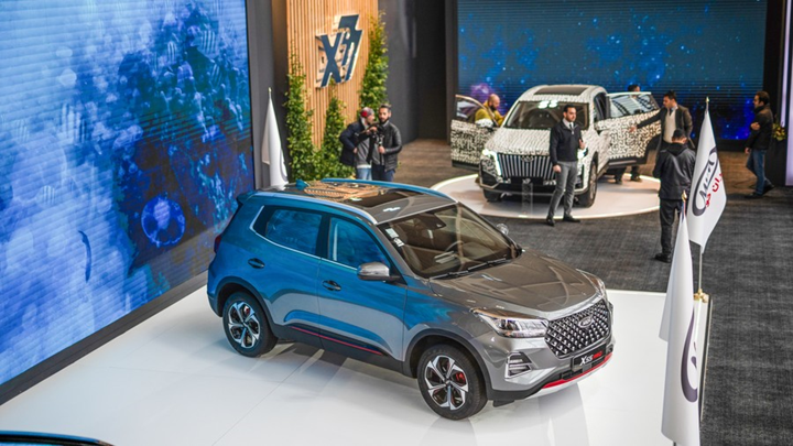 اولین ملاقات با ایکس 77، پرچمدار جدید امویام برای فتح بازار میآید