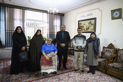 دیدار رئیس جهاددانشگاهی کرمان با جانباز ۷۰ درصد «عباس کرمی»/ برگزاری رویداد استارتاپی فناوریهای توانبخشی دیدار رئیس جهاددانشگاهی کرمان با جانباز ۷۰ درصد «عباس کرمی»/ برگزاری رویداد استارتاپی فناوریهای توانبخشی