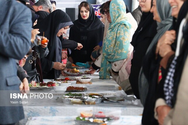 دومین جشنواره غذایی کیلکاماهیان گیلان در بندرانزلی برگزار شد