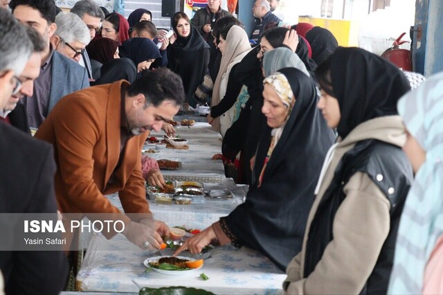 دومین جشنواره غذایی کیلکاماهیان گیلان در بندرانزلی برگزار شد