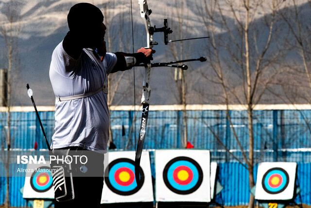 عکس تزئینی است طلای مسابقات قهرمانی کشور بر گردن کماندار زنجانی