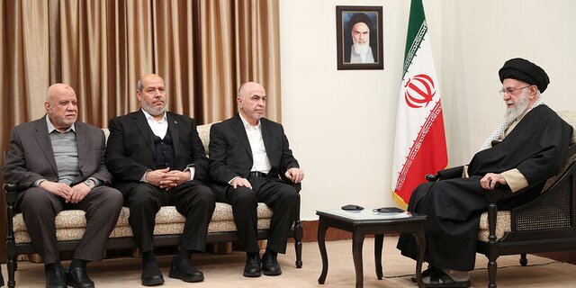 رهبر انقلاب: تهدیدهای آمریکا، هیچ تاثیری در ذهنیت ملت و مسئولین ما ندارد رهبر انقلاب: تهدیدهای آمریکا، هیچ تاثیری در ذهنیت ملت و مسئولین ما ندارد