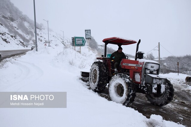 راههای اصلی و روستایی گردنه برفگیر حیران در حال حاضر باز است