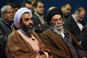 آیتالله سیدیوسف طباطبایینژاد، نماینده ولیفقیه و امامجمعه اصفهان و حجتالاسلام و المسلمین محمد تقی نقدعلی، نماینده شهرستان خمینی شهر و رئیس مجمع نمایندگان استان اصفهان در شورای اداری استان اصفهان