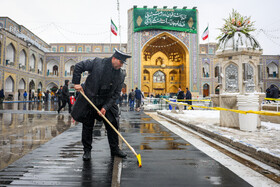 بارش برف در حرم مطهر رضوی