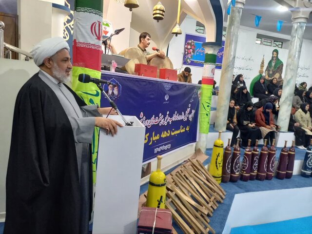 ورزش زورخانهای نماد فروتنی و تواضع است ورزش زورخانهای نماد فروتنی و تواضع است