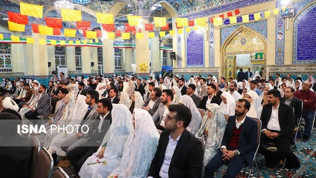 ۳۵۰ زوج دانشجو به خانه بخت رفتند ۳۵۰ زوج دانشجو به خانه بخت رفتند